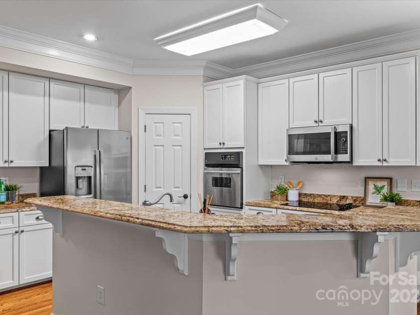 21721 Shoveller Court, Cornelius, NC 28031.  MLS# CAR4240801, YatesRealty ID 25861. 