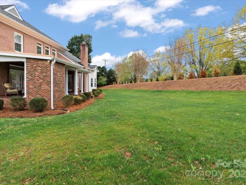 21721 Shoveller Court, Cornelius, NC 28031.  MLS# CAR4240801, YatesRealty ID 25861. 