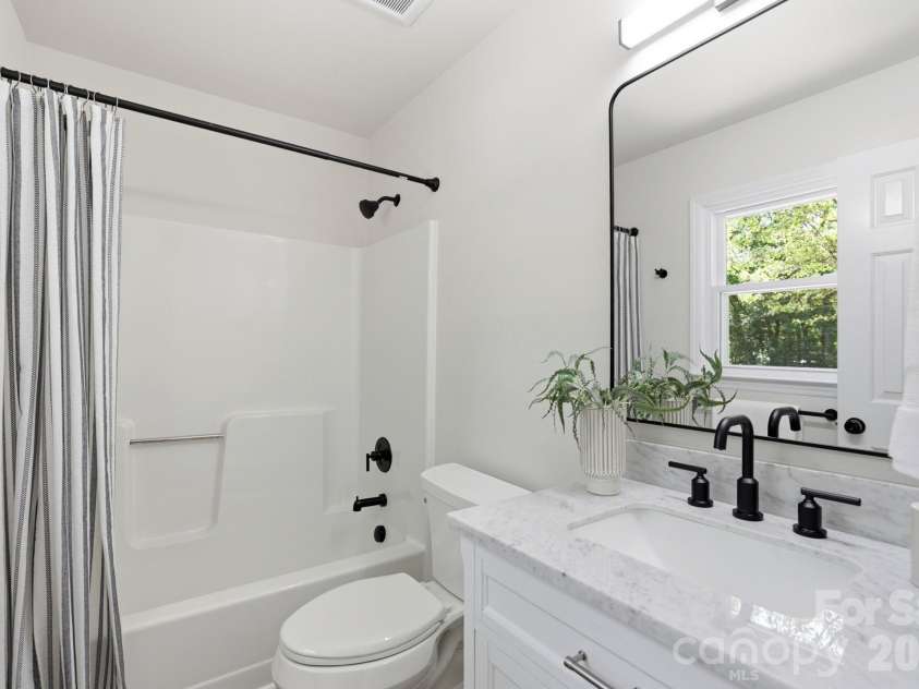2313 Raccoon Run, Monroe, NC 28110.  MLS# CAR4376893, YatesRealty ID 25861. 