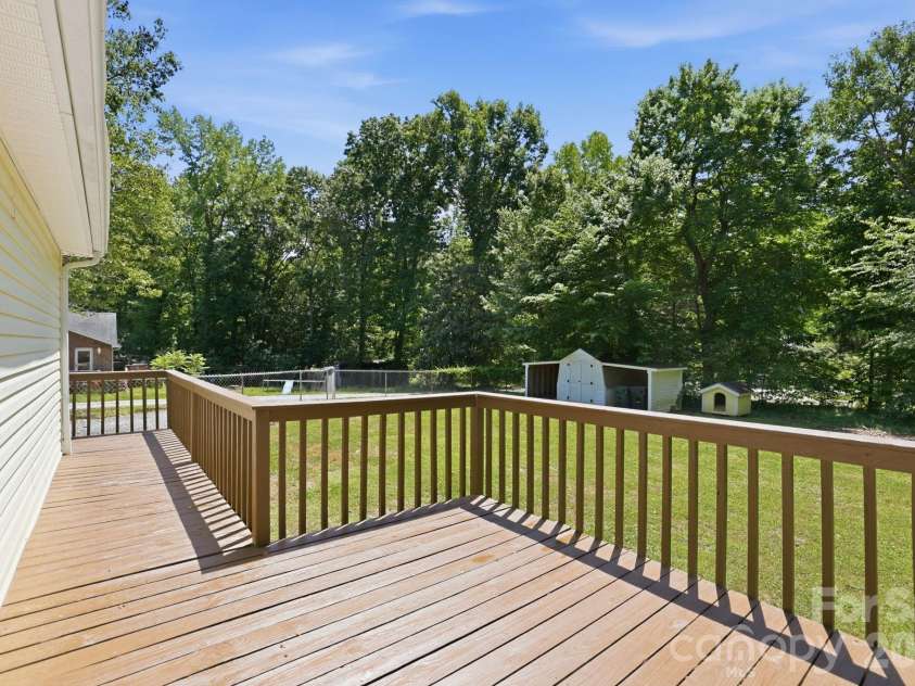 2313 Raccoon Run, Monroe, NC 28110.  MLS# CAR4376893, YatesRealty ID 25861. 