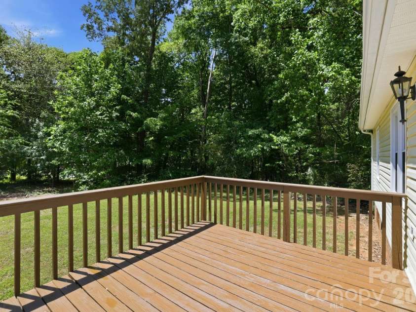 2313 Raccoon Run, Monroe, NC 28110.  MLS# CAR4376893, YatesRealty ID 25861. 