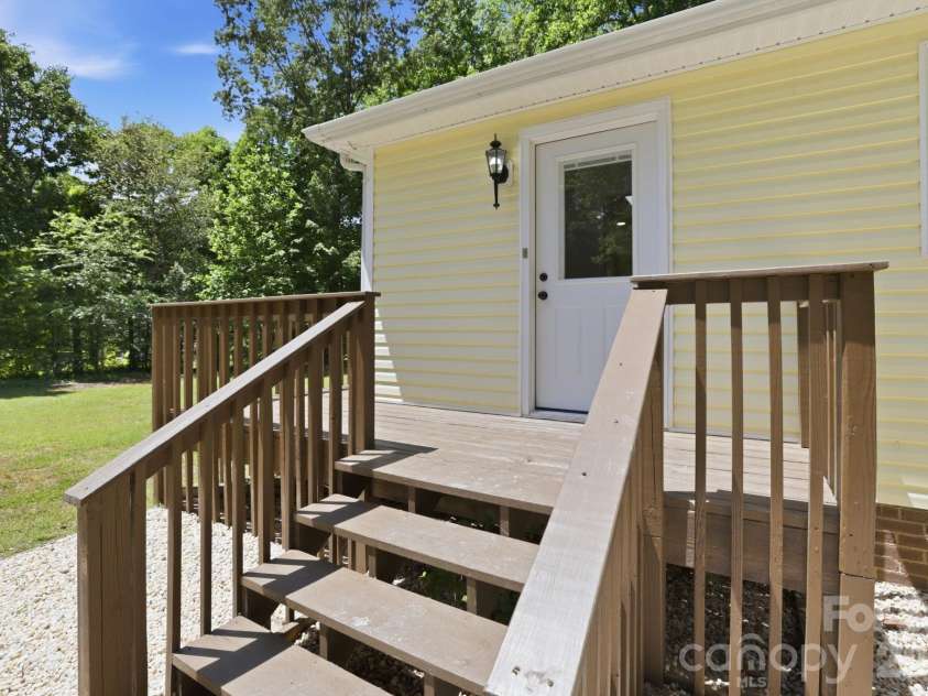 2313 Raccoon Run, Monroe, NC 28110.  MLS# CAR4376893, YatesRealty ID 25861. 