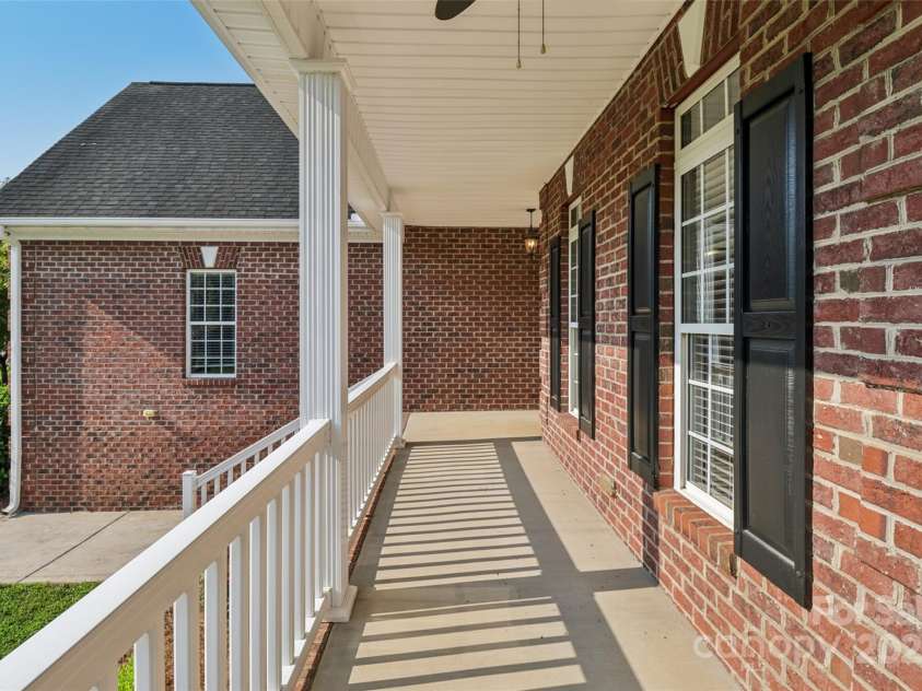 2411 Stoney Run Drive, Oakboro, NC 28129.  MLS# CAR4275000, YatesRealty ID 25863. 