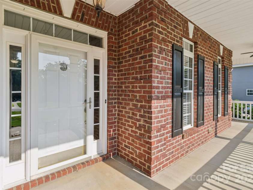 2411 Stoney Run Drive, Oakboro, NC 28129.  MLS# CAR4275000, YatesRealty ID 25863. 