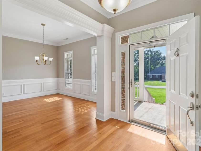 2411 Stoney Run Drive, Oakboro, NC 28129.  MLS# CAR4275000, YatesRealty ID 25863. 