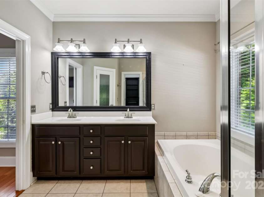 2411 Stoney Run Drive, Oakboro, NC 28129.  MLS# CAR4275000, YatesRealty ID 25863. 