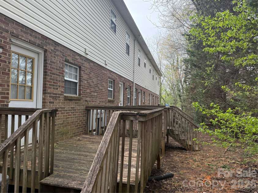 1310 and 1323 14th Street Drive, Hickory, NC 28601.  MLS# CAR4386350, YatesRealty ID 25864. 