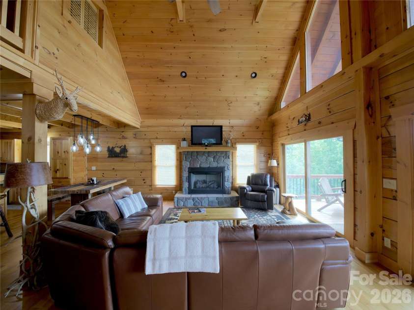53 Osprey Lane, Nebo, NC 28761.  MLS# CAR4377357, YatesRealty ID 25865. 