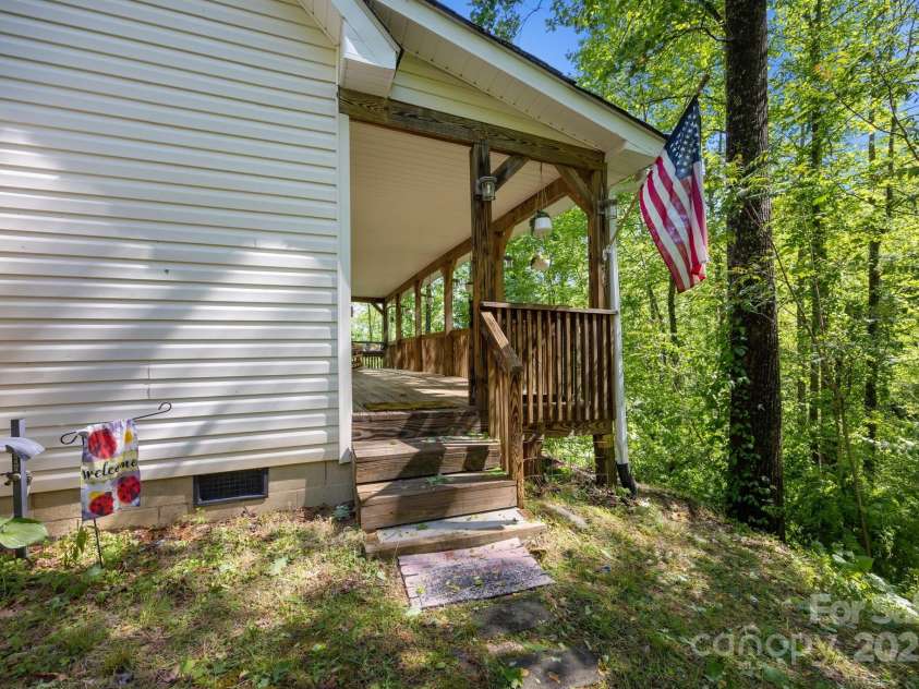 215 Calm Creek Road, Fletcher, NC 28732.  MLS# CAR4252789, YatesRealty ID 25867. 