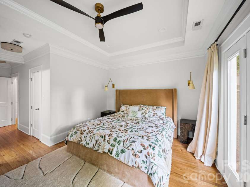 320 Westwood Avenue, Charlotte, NC 28203.  MLS# CAR4385713, YatesRealty ID 25867. 