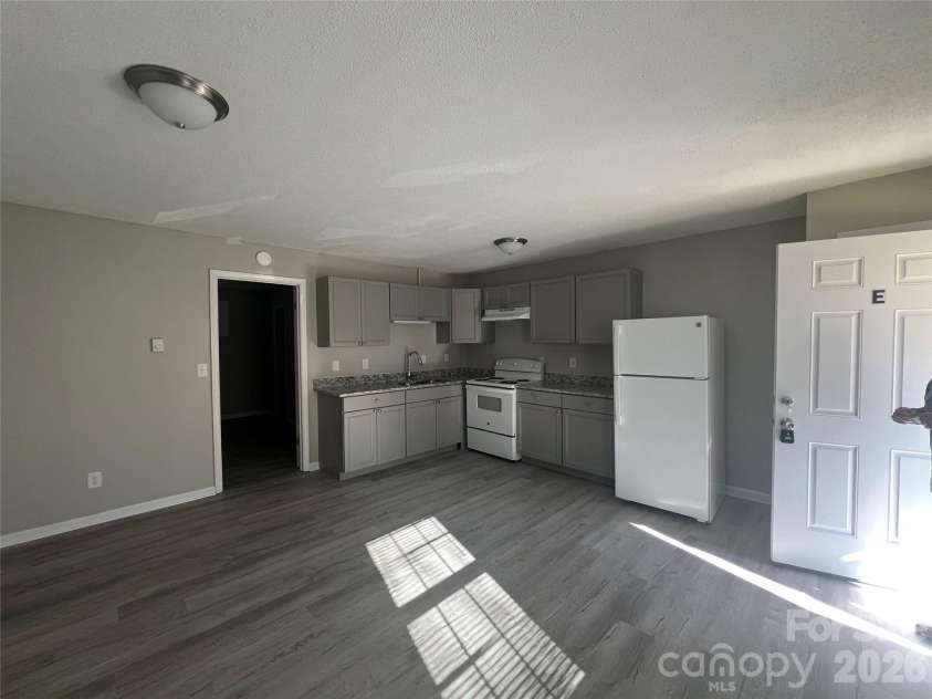 1955 1967 Lakeview Road, Asheboro, NC 27203.  MLS# CAR4387146, YatesRealty ID 25868. 
