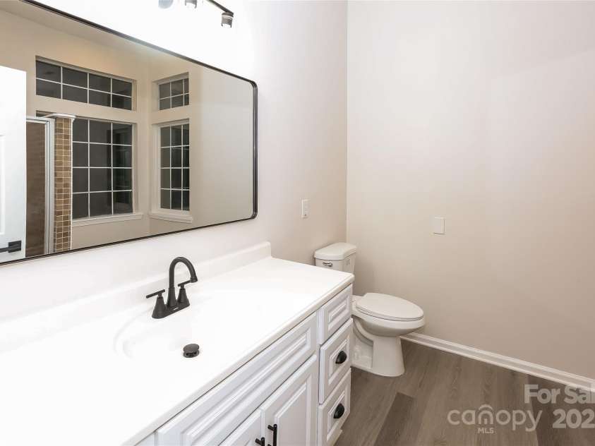 9409 Vera Jones Lane, Charlotte, NC 28213.  MLS# CAR4276915, YatesRealty ID 25868. 