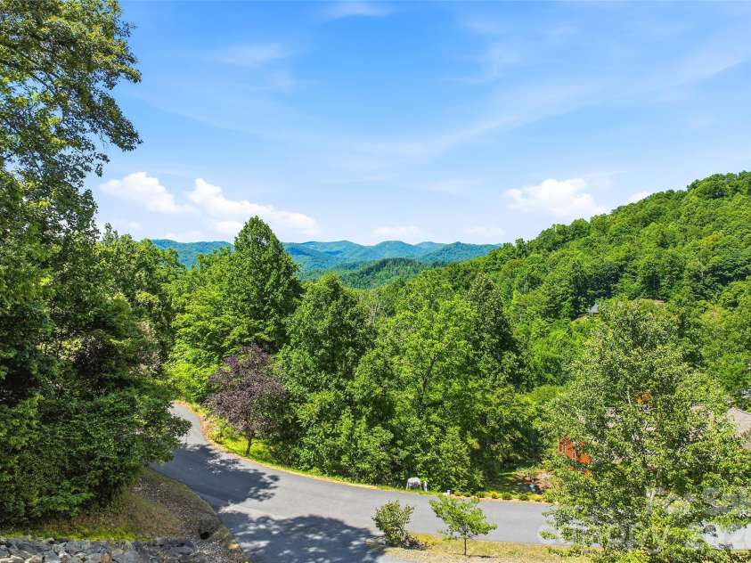 737 Traditions Way, Mars Hill, NC 28754.  MLS# CAR4382962, YatesRealty ID 25869. 