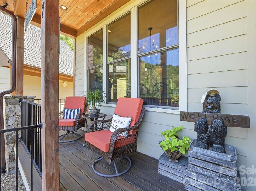 737 Traditions Way, Mars Hill, NC 28754.  MLS# CAR4382962, YatesRealty ID 25869. 