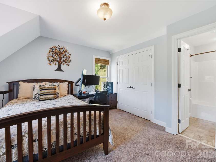 737 Traditions Way, Mars Hill, NC 28754.  MLS# CAR4382962, YatesRealty ID 25869. 