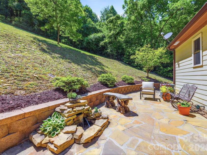 737 Traditions Way, Mars Hill, NC 28754.  MLS# CAR4382962, YatesRealty ID 25869. 