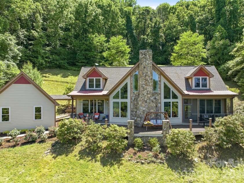 737 Traditions Way, Mars Hill, NC 28754.  MLS# CAR4382962, YatesRealty ID 25869. 