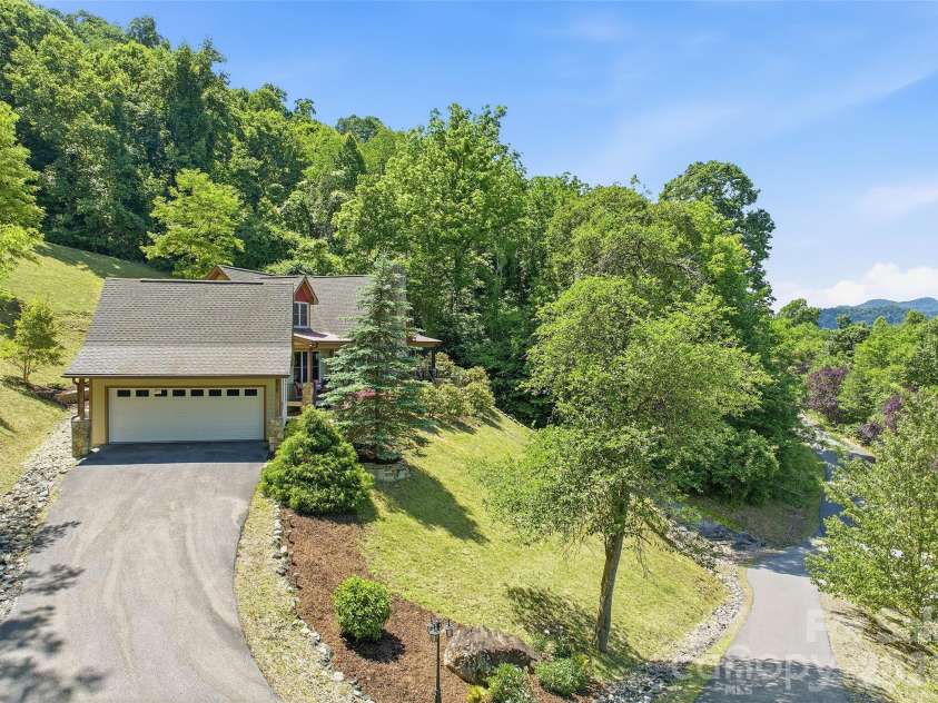 737 Traditions Way, Mars Hill, NC 28754.  MLS# CAR4382962, YatesRealty ID 25869. 