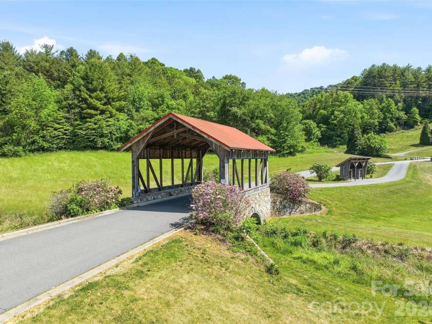 737 Traditions Way, Mars Hill, NC 28754.  MLS# CAR4382962, YatesRealty ID 25869. 