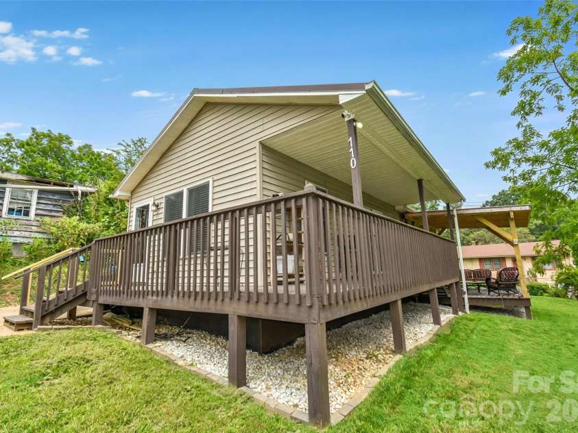 110 West Lane, Brevard, NC 28712.  MLS# CAR4336344, YatesRealty ID 2587. 