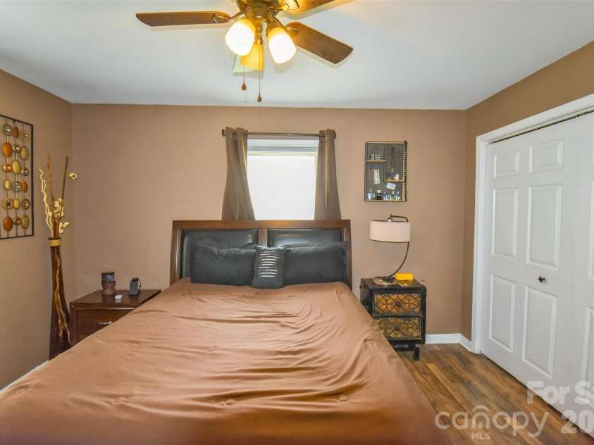 110 West Lane, Brevard, NC 28712.  MLS# CAR4336344, YatesRealty ID 2587. 