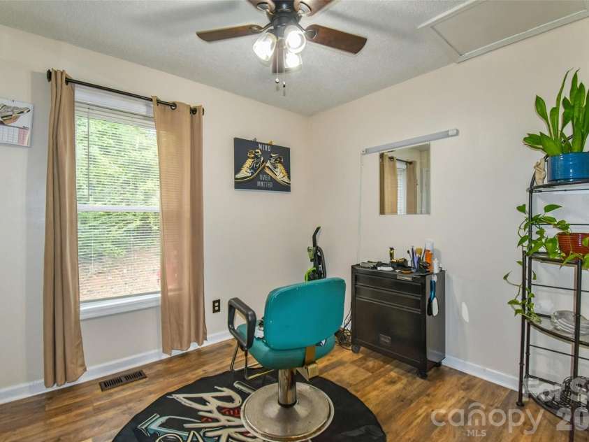 110 West Lane, Brevard, NC 28712.  MLS# CAR4336344, YatesRealty ID 2587. 