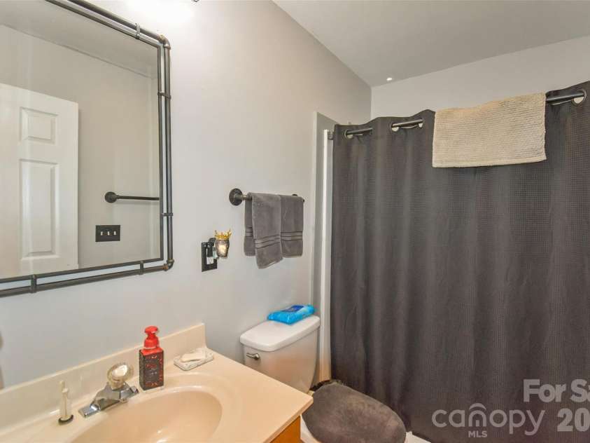 110 West Lane, Brevard, NC 28712.  MLS# CAR4336344, YatesRealty ID 2587. 