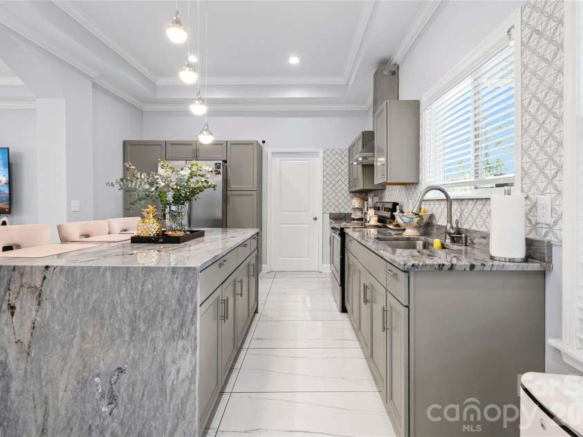 206 Cedar Drive, Salisbury, NC 28147.  MLS# CAR4342047, YatesRealty ID 2587. 