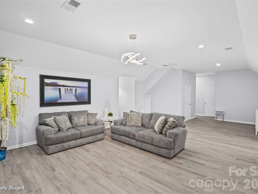 206 Cedar Drive, Salisbury, NC 28147.  MLS# CAR4342047, YatesRealty ID 2587. 