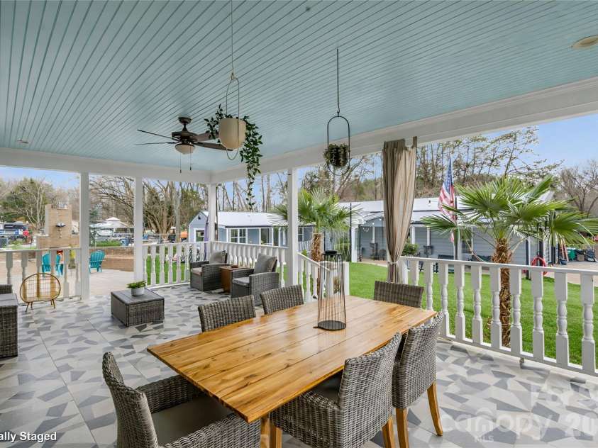 206 Cedar Drive, Salisbury, NC 28147.  MLS# CAR4342047, YatesRealty ID 2587. 