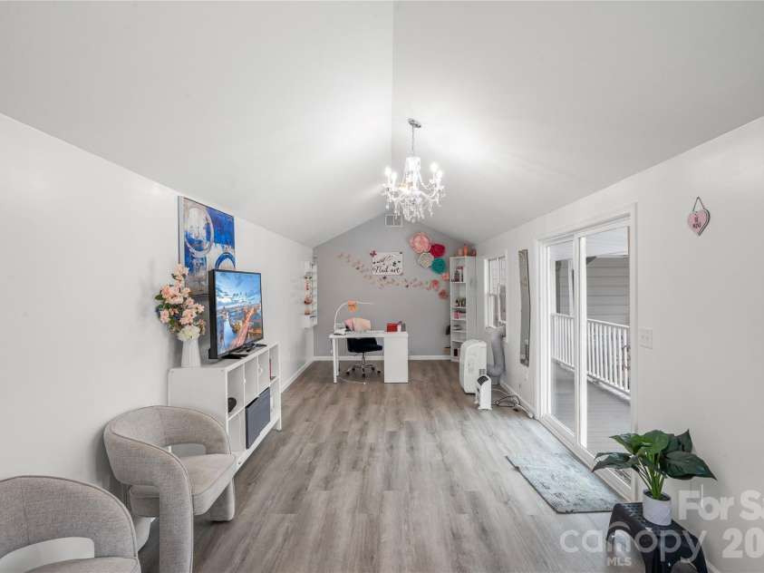 206 Cedar Drive, Salisbury, NC 28147.  MLS# CAR4342047, YatesRealty ID 2587. 
