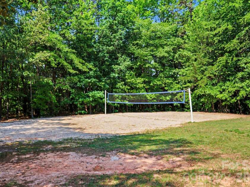 1010 Ridgefield Circle, Indian Trail, NC 28079.  MLS# CAR4385129, YatesRealty ID 25870. 