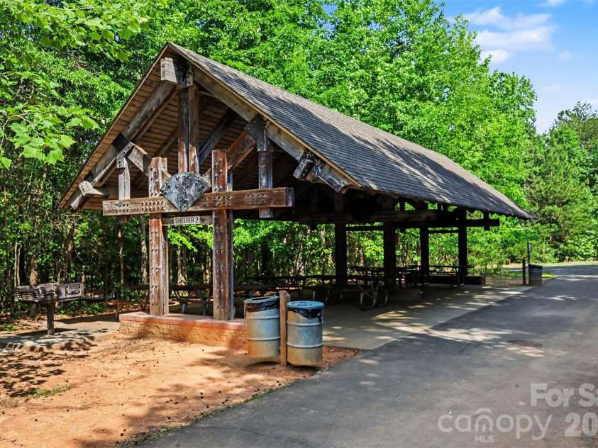 1010 Ridgefield Circle, Indian Trail, NC 28079.  MLS# CAR4385129, YatesRealty ID 25870. 