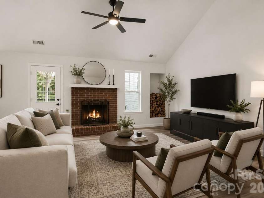 1010 Ridgefield Circle, Indian Trail, NC 28079.  MLS# CAR4385129, YatesRealty ID 25870. Great living room virtually staged