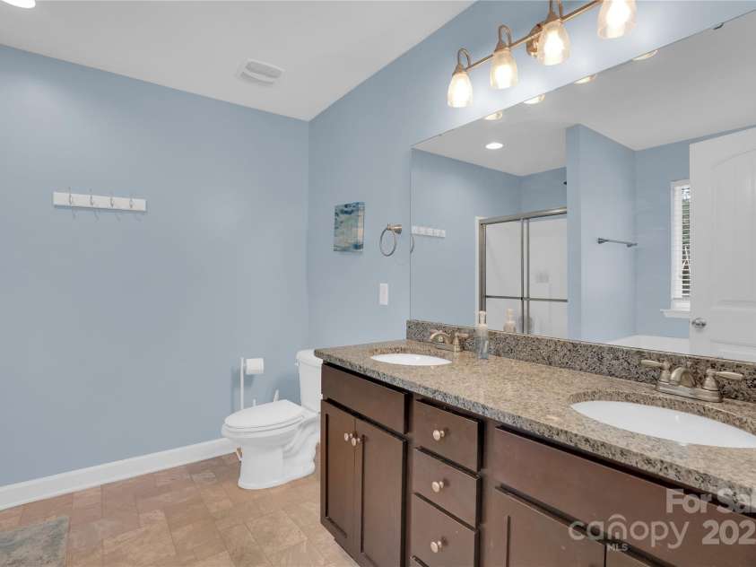 1284 Sand Oak Drive, Lugoff, SC 29078.  MLS# CAR4275028, YatesRealty ID 25870. 