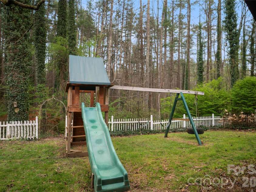3002 Kanuga Road, Hendersonville, NC 28739.  MLS# CAR4364406, YatesRealty ID 25872. 