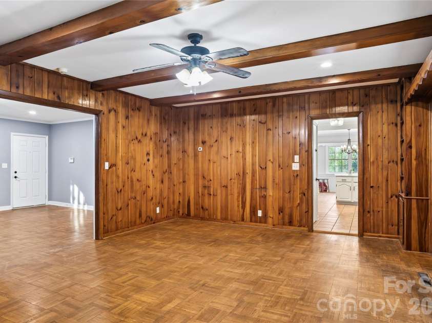 3002 Kanuga Road, Hendersonville, NC 28739.  MLS# CAR4364406, YatesRealty ID 25872. 