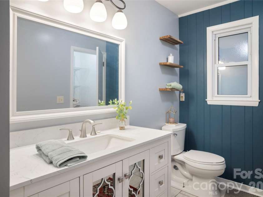 3002 Kanuga Road, Hendersonville, NC 28739.  MLS# CAR4364406, YatesRealty ID 25872. 