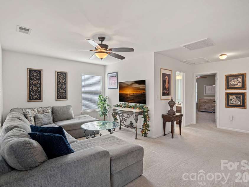 1203 Guadalupe Lane, Charlotte, NC 28214.  MLS# CAR4362862, YatesRealty ID 25873. 2nd Floor Flex Room