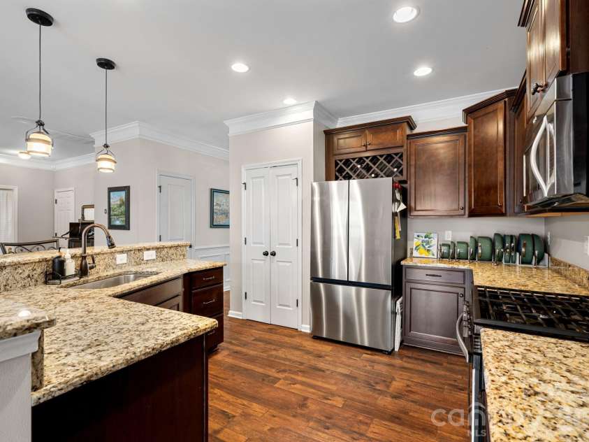 1203 Guadalupe Lane, Charlotte, NC 28214.  MLS# CAR4362862, YatesRealty ID 25873. Kitchen