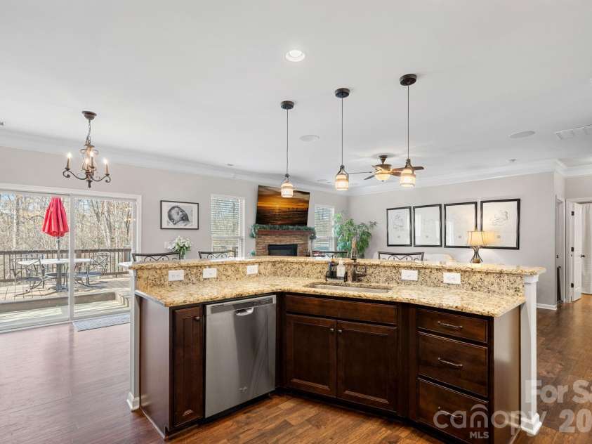 1203 Guadalupe Lane, Charlotte, NC 28214.  MLS# CAR4362862, YatesRealty ID 25873. Kitchen