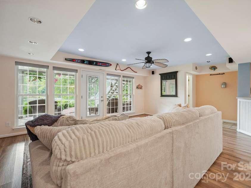 232 Elysian Drive, Mooresville, NC 28117.  MLS# CAR4275042, YatesRealty ID 25874. Family room