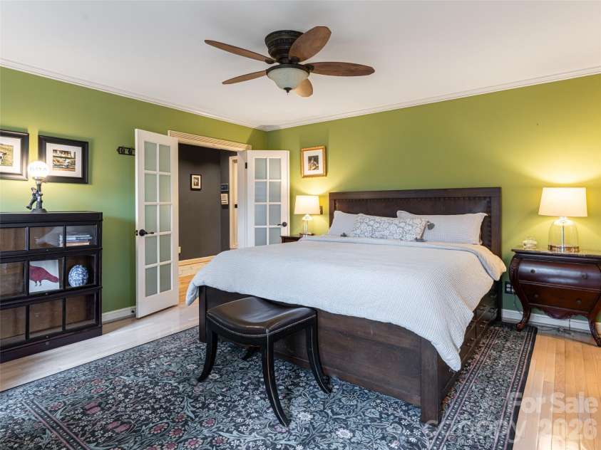 29 Longue Vue Lane, Canton, NC 28716.  MLS# CAR4351338, YatesRealty ID 25874. 