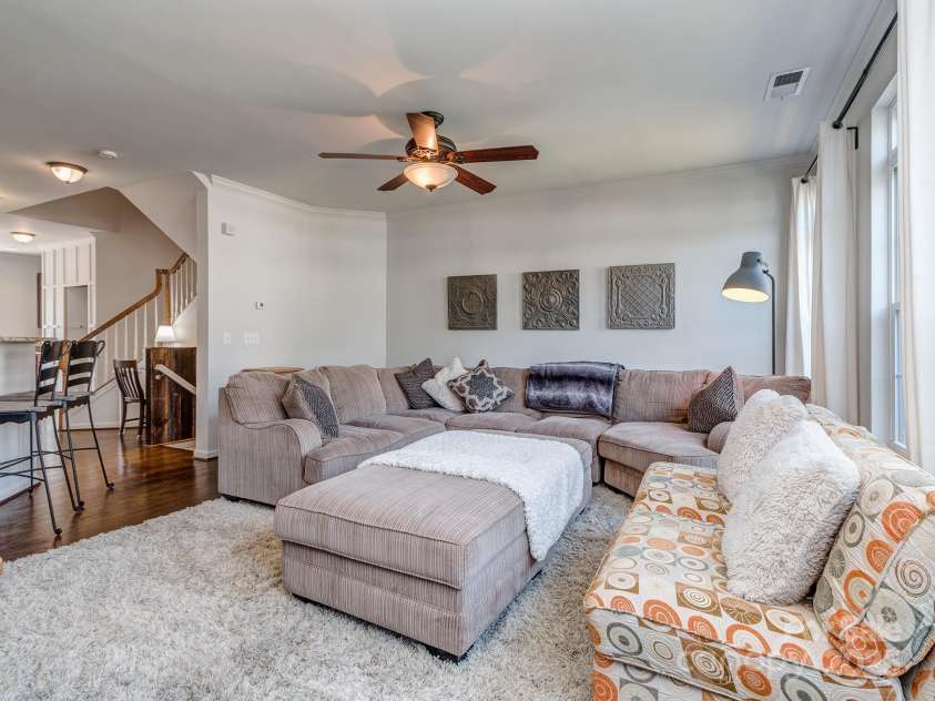 2125 Belle Vernon Avenue, Charlotte, NC 28210.  MLS# CAR4253933, YatesRealty ID 25875. 