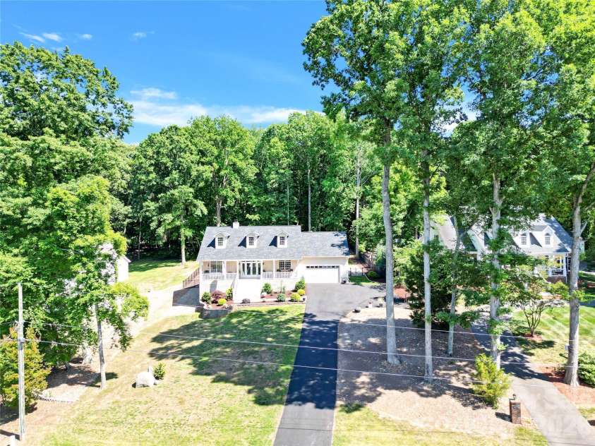 724 Big Indian Loop, Mooresville, NC 28117.  MLS# CAR4382182, YatesRealty ID 25875. 