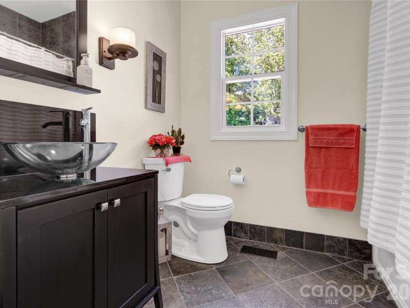 724 Big Indian Loop, Mooresville, NC 28117.  MLS# CAR4382182, YatesRealty ID 25875. 