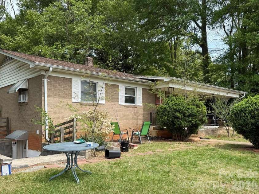 0 Meeting Street, Morganton, NC 28655.  MLS# CAR4383232, YatesRealty ID 25876. 