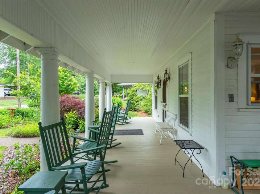 108 Connally Street, Black Mountain, NC 28711.  MLS# CAR4263384, YatesRealty ID 25876. 