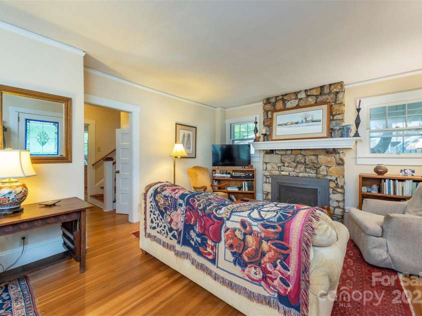 108 Connally Street, Black Mountain, NC 28711.  MLS# CAR4263384, YatesRealty ID 25876. 