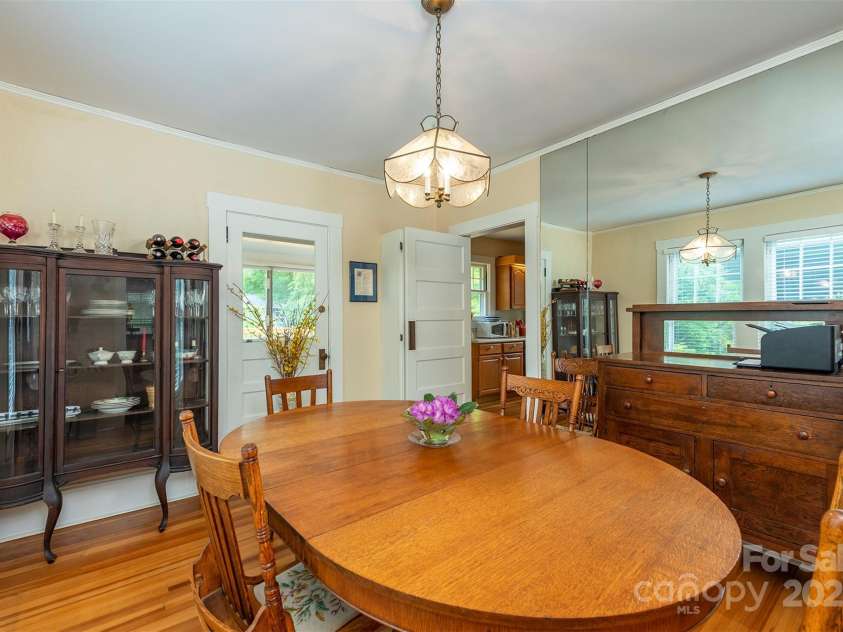 108 Connally Street, Black Mountain, NC 28711.  MLS# CAR4263384, YatesRealty ID 25876. 